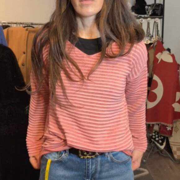 MOMS SWEATER - Picture 1 of 1